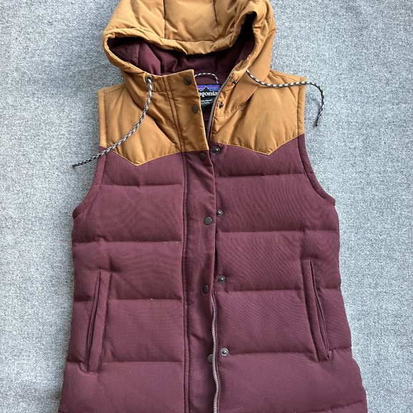 Patagonia Jackets & Blazers - Patagonia W Bivy Hooded Down Vest S Dark Ruby